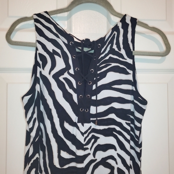 WHBM Zebra Lace-Up Back Body-con Knit Dress Sz S - Picture 6 of 11